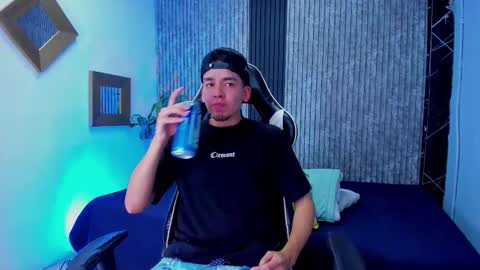 Mike 0233 online show from October 28, 4:15 am