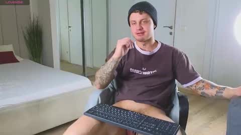 Mike Magic online show from December 14, 5:36 am