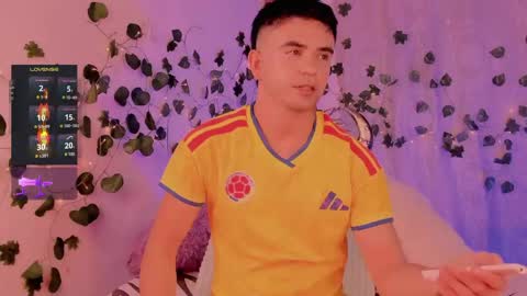 ANGHELS online show from May 30, 9:59 pm