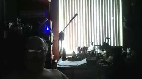 mike_allen4 online show from April 6, 8:20 pm