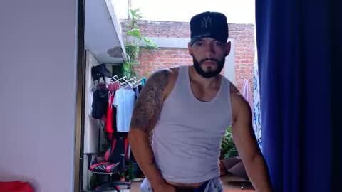 mike_savage3 online show from December 2, 12:41 pm