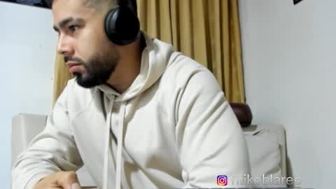 mikeblaree online show from October 22, 2:26 am