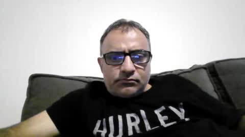 mikej143 online show from May 2, 12:57 am