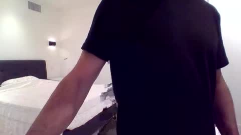 Snapshot of mikewilson09 chatting on October 17, 2:26 am mikewilson09 online show from October 17, 2:26 am