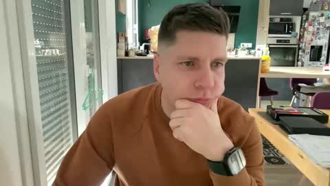 miklp8463 online show from February 4, 8:42 am