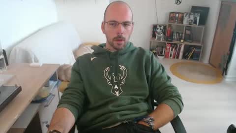 mikmik91 online show from September 24, 9:52 am