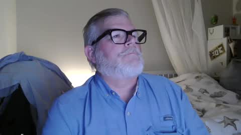 Miles Nash online show from September 25, 6:01 am