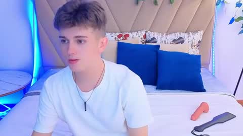 Miles online show from June 21, 4:07 am