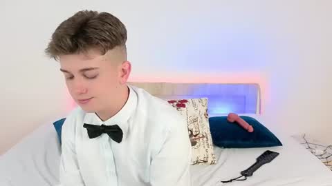 Miles online show from June 17, 3:30 am