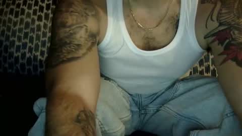 Snapshot of milfloverfl chatting on February 17, 2:09 am milfloverfl online show from February 17, 2:09 am