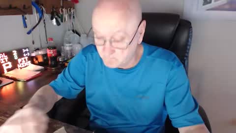 millenium0129 online show from April 6, 12:18 am