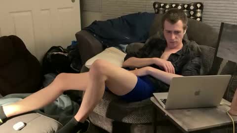 SlimnHungOH online show from December 2, 7:36 pm