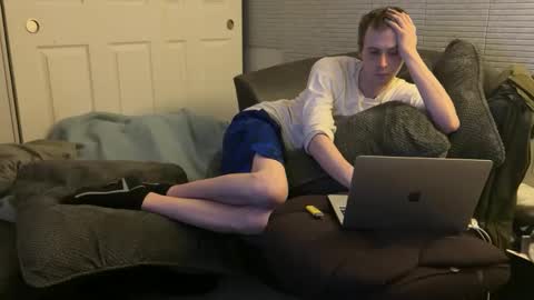 SlimnHungOH online show from December 12, 1:53 am