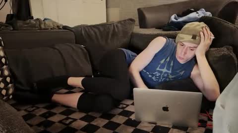 SlimnHungOH online show from February 27, 9:04 pm