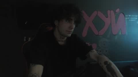 Max online show from November 5, 9:50 pm