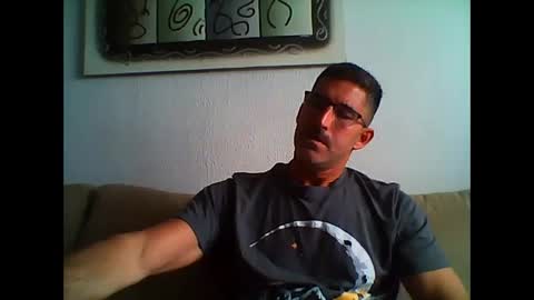 Snapshot of mindthestep chatting on March 8, 10:39 am MIND online show from March 8, 10:39 am