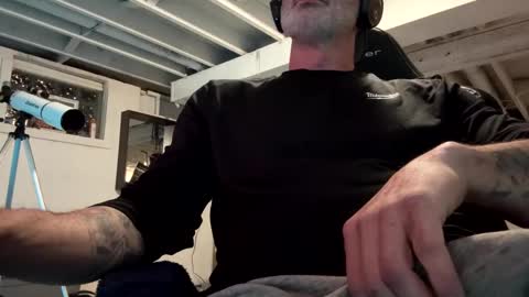 AJ online show from January 3, 6:11 am