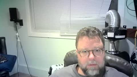 Mr. Happy online show from January 19, 6:42 am