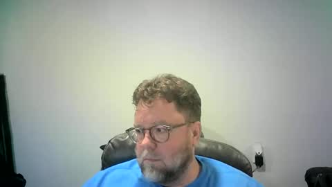 Mr. Happy online show from October 15, 7:05 am