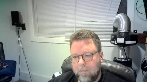 Mr. Happy online show from January 15, 2:06 am