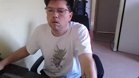 mistercoeur online show from April 4, 8:44 am