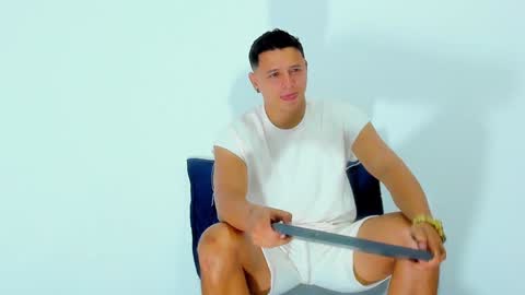 mitchell online show from December 25, 12:59 am