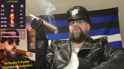 SMOKINsnakeEYEZ online show from December 6, 12:18 am