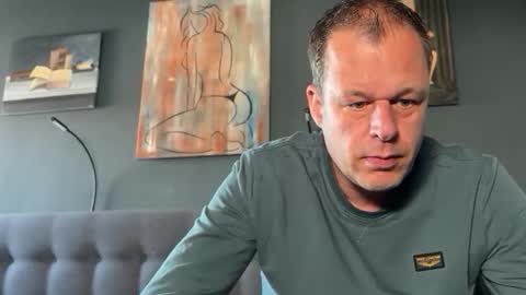 mme4you online show from April 15, 9:31 am