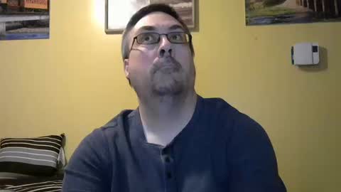 Snapshot of mmr45 chatting on October 12, 3:11 am mmr45 online show from October 12, 3:11 am