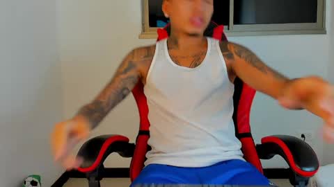 mnell28 online show from April 10, 8:43 am