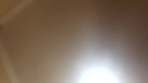 Snapshot of modelo_web18 chatting on December 17, 5:29 am camilo online show from December 17, 5:29 am