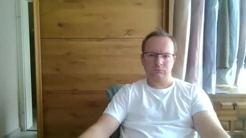 molnarzsolt online show from October 1, 8:51 am