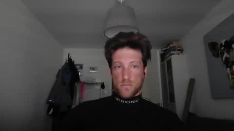 moms_little_monster online show from February 6, 8:39 am