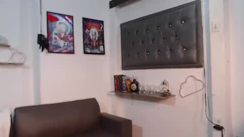 simon dice online show from February 1, 2:02 pm