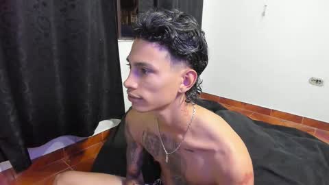 monkeyd_66 online show from September 12, 2:11 am