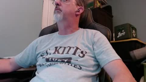 Maybe it is a midlife crisis... online show from July 17, 2:08 am