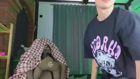 moon_gloww online show from February 25, 8:59 am