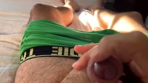 Me online show from August 5, 9:42 pm