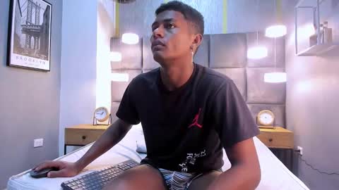 Mmorenito online show from November 7, 7:39 pm