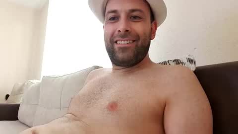 Snapshot of mostwanted7 chatting on September 17, 3:46 pm mostwanted7 online show from September 17, 3:46 pm