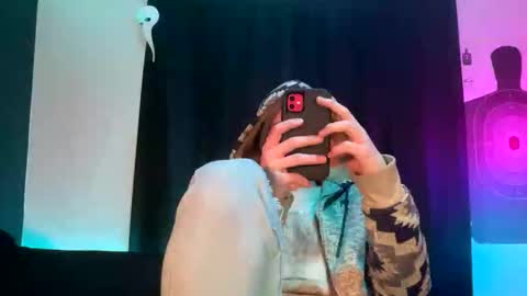 mount_vesuvius online show from September 26, 12:41 am