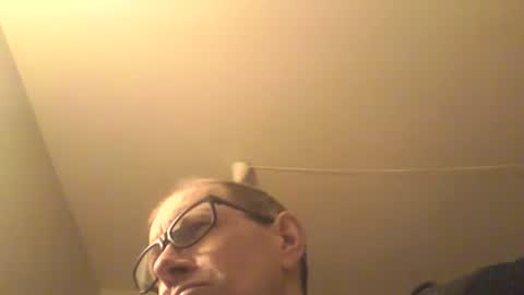 Snapshot of moviem1978 chatting on January 30, 6:32 pm Frederik online show from January 30, 6:32 pm