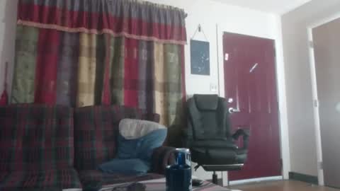 Snapshot of mr_happy12 chatting on March 2, 11:09 am mr_happy12 online show from March 2, 11:09 am