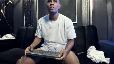 mr_maximo online show from September 16, 5:41 am