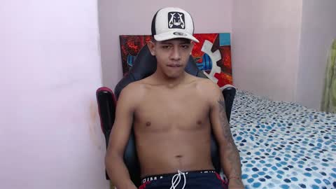 Snapshot of mr_stiven_ chatting on January 18, 10:49 pm mr_stiven_ online show from January 18, 10:49 pm
