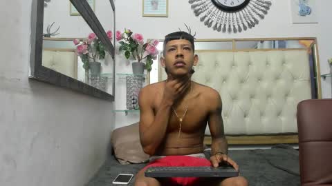 Snapshot of mr_stiven_ chatting on December 18, 3:37 am mr_stiven_ online show from December 18, 3:37 am