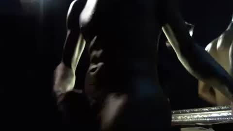 Snapshot of mrbigdiq chatting on January 8, 3:40 am MrBigDiQ1 online show from January 8, 3:40 am