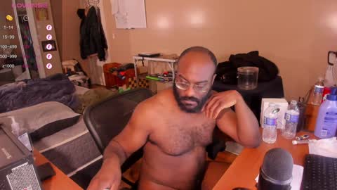 Snapshot of mrchuckdailyxxx chatting on February 1, 7:36 am Chuck Daily online show from February 1, 7:36 am