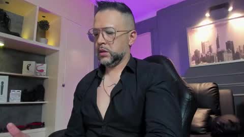 MrFrank. online show from February 9, 11:04 am