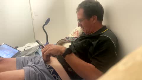 Snapshot of mrgray11xxx chatting on February 28, 5:48 pm mrgray11xxx aussie online show from February 28, 5:48 pm